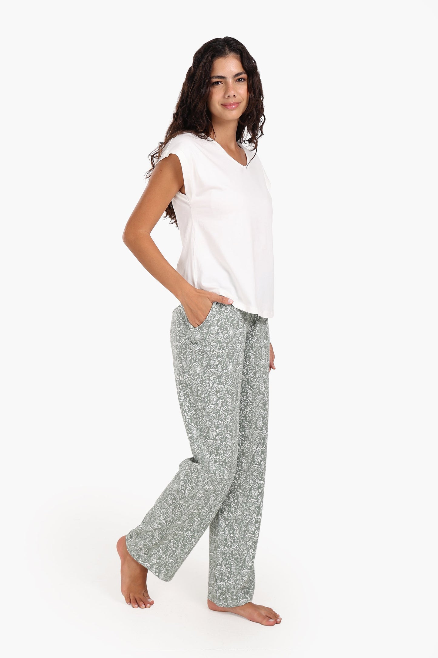 Pyjama Set with V-Back Tie