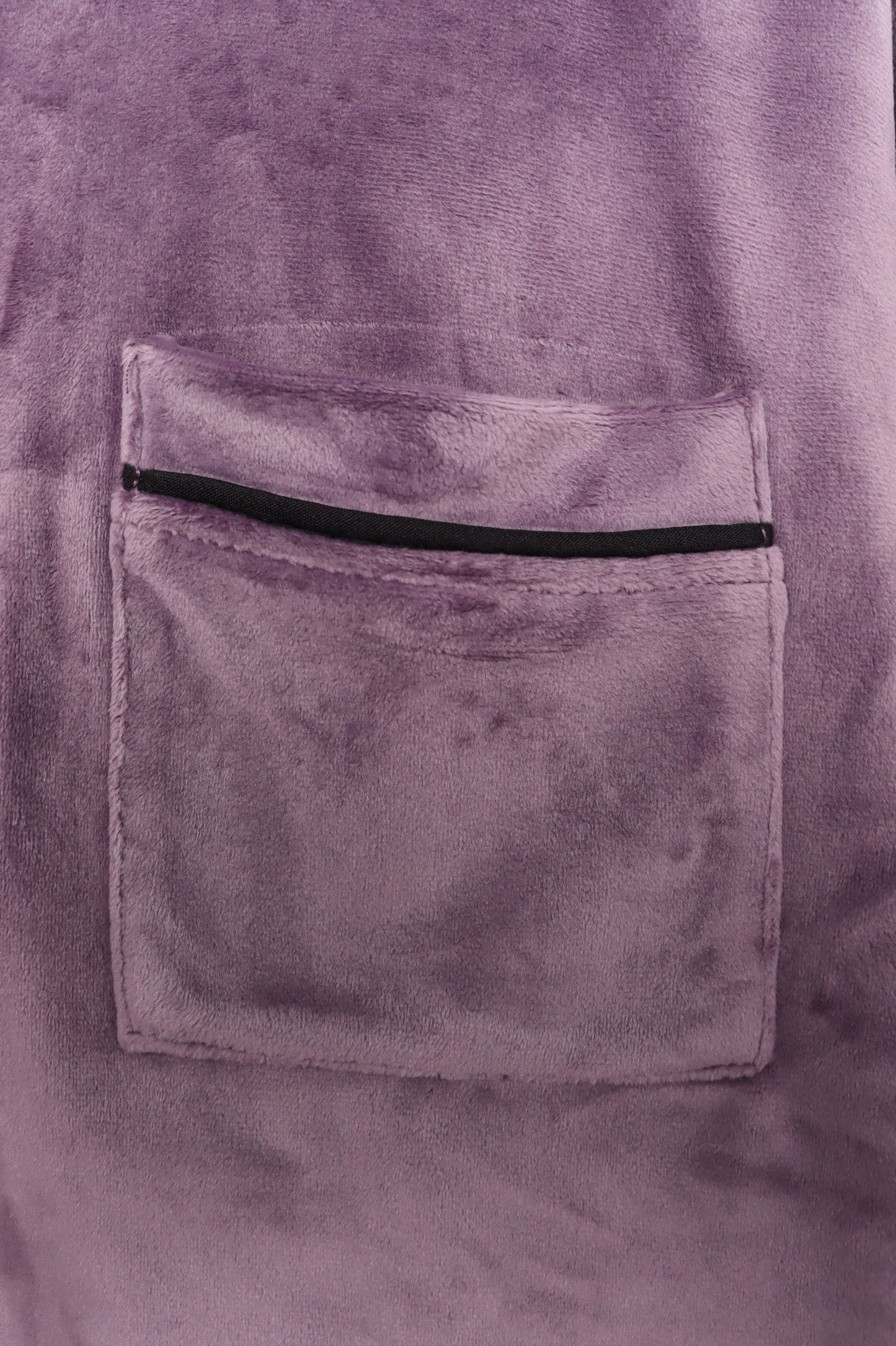 Piping Velvet Pyjama Set