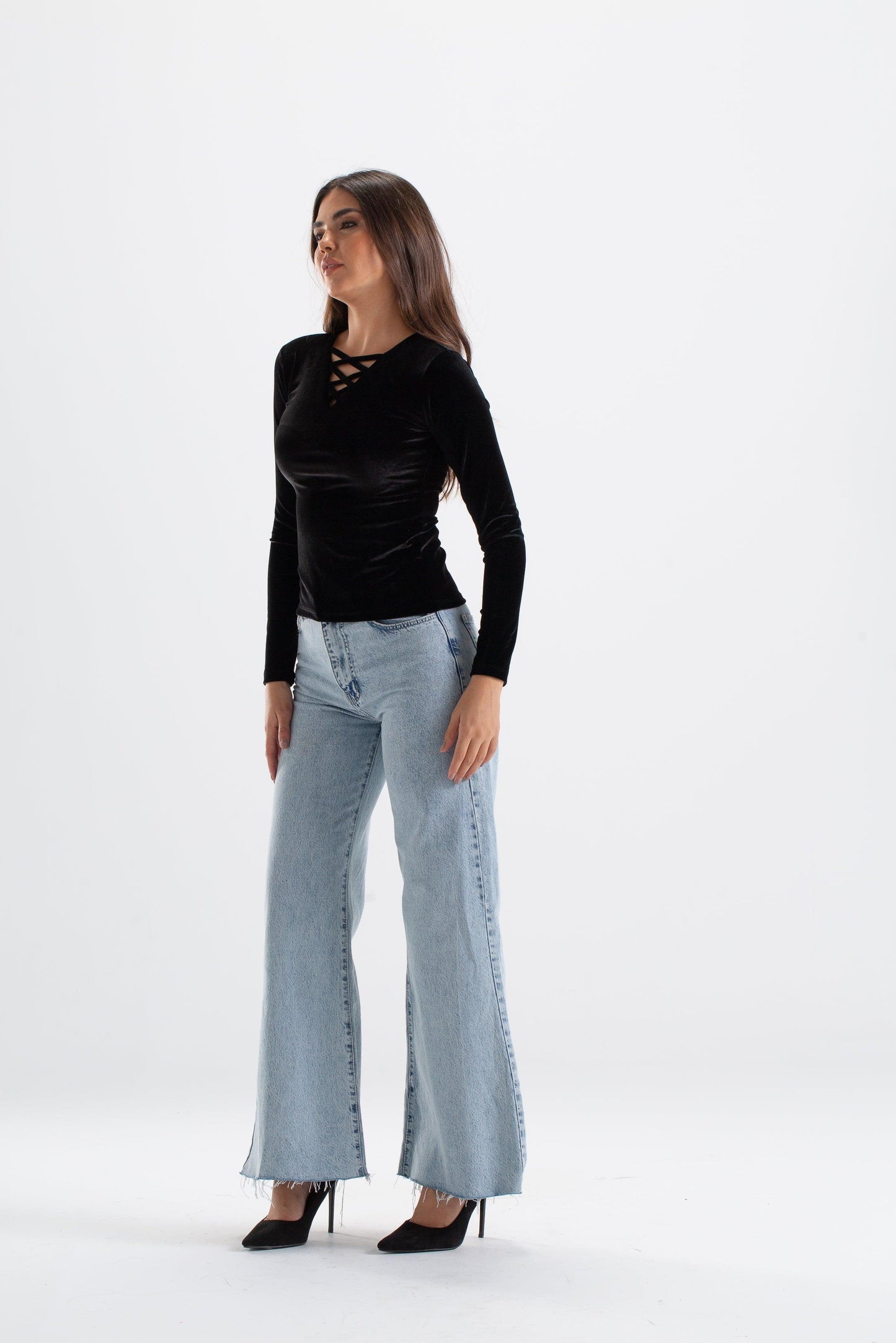Criss Cross V-Neck Top - Carina - كارينا