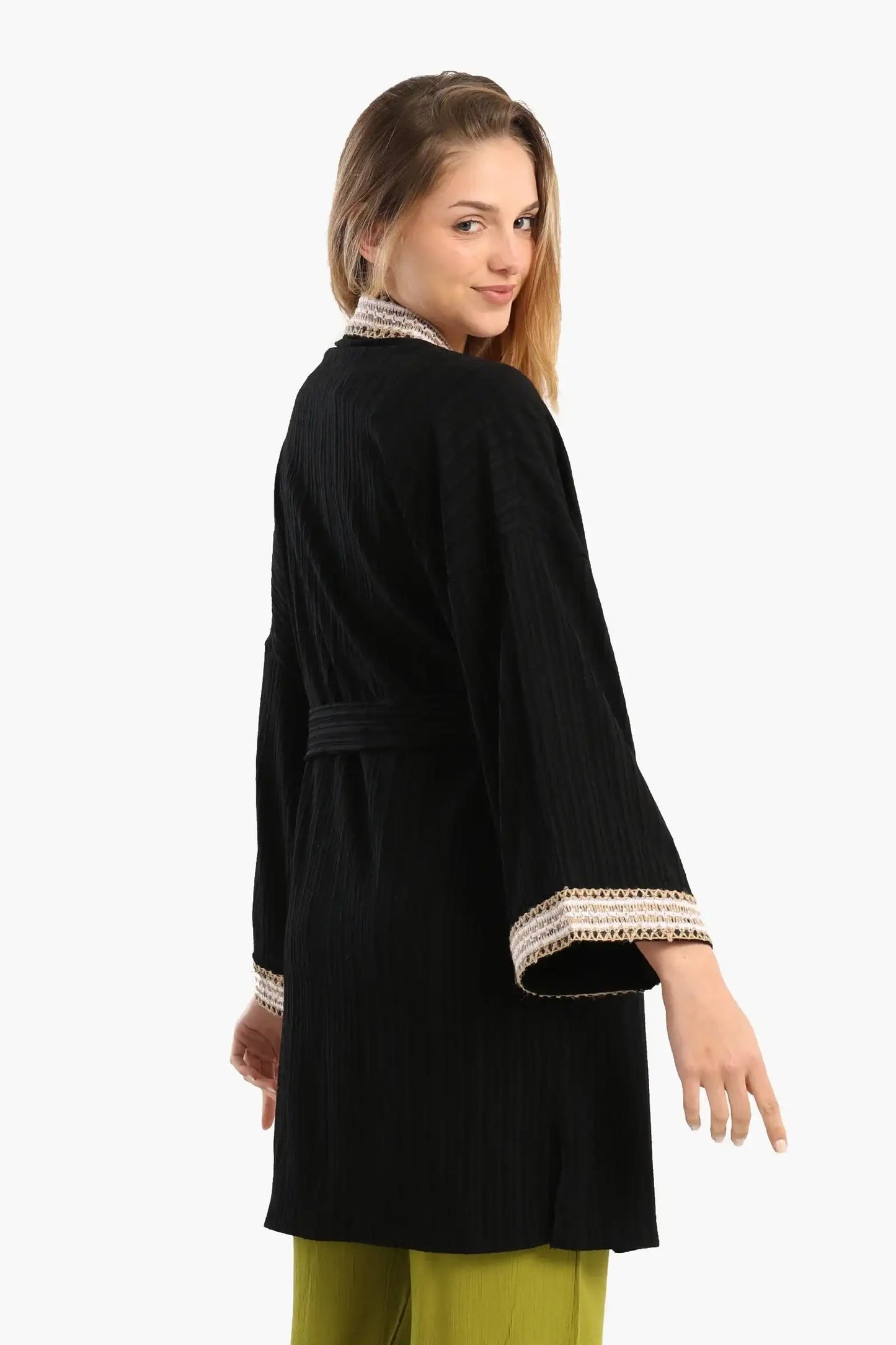 Ribbed Kimono with Embroidery