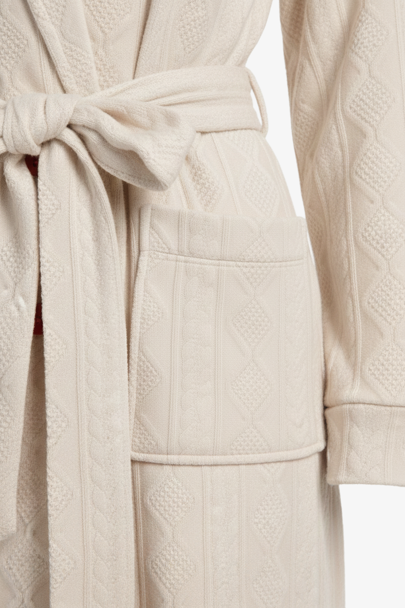 Self-Pattern Relaxed Robe