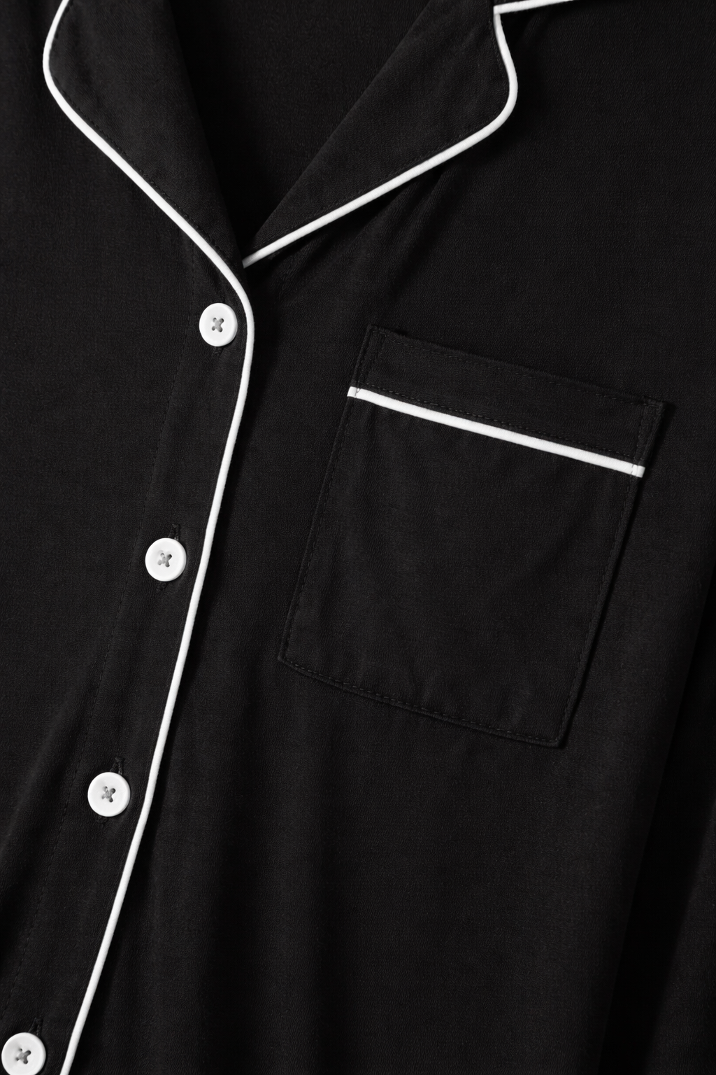 Contrast-Pipe Pyjama Set