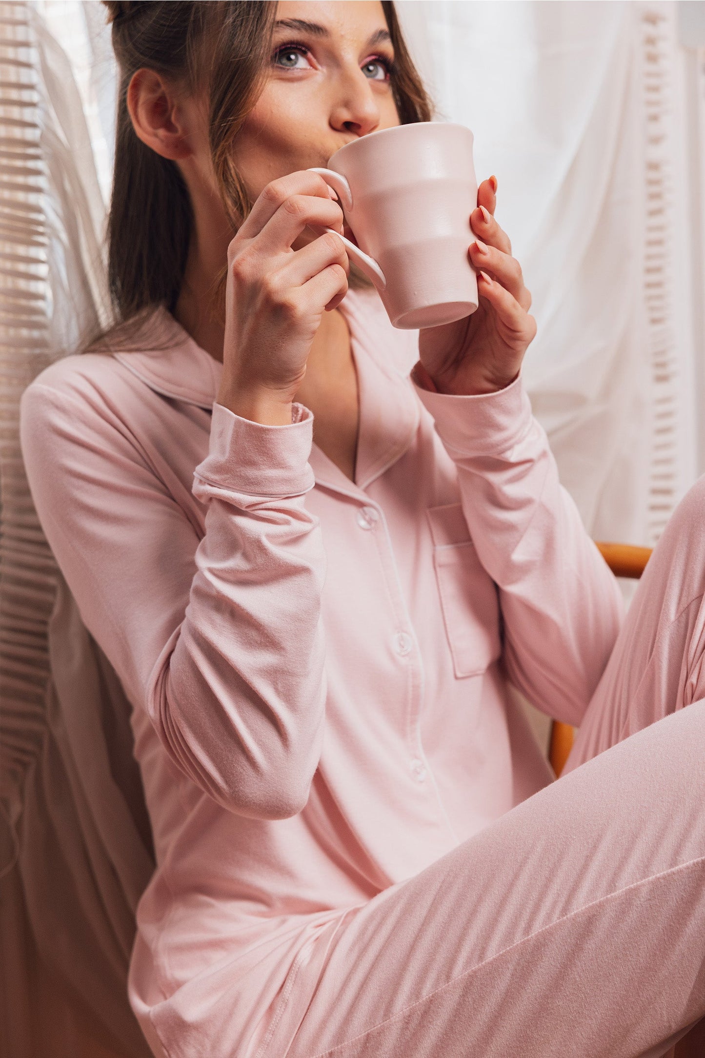 Contrast-Pipe Pyjama Set