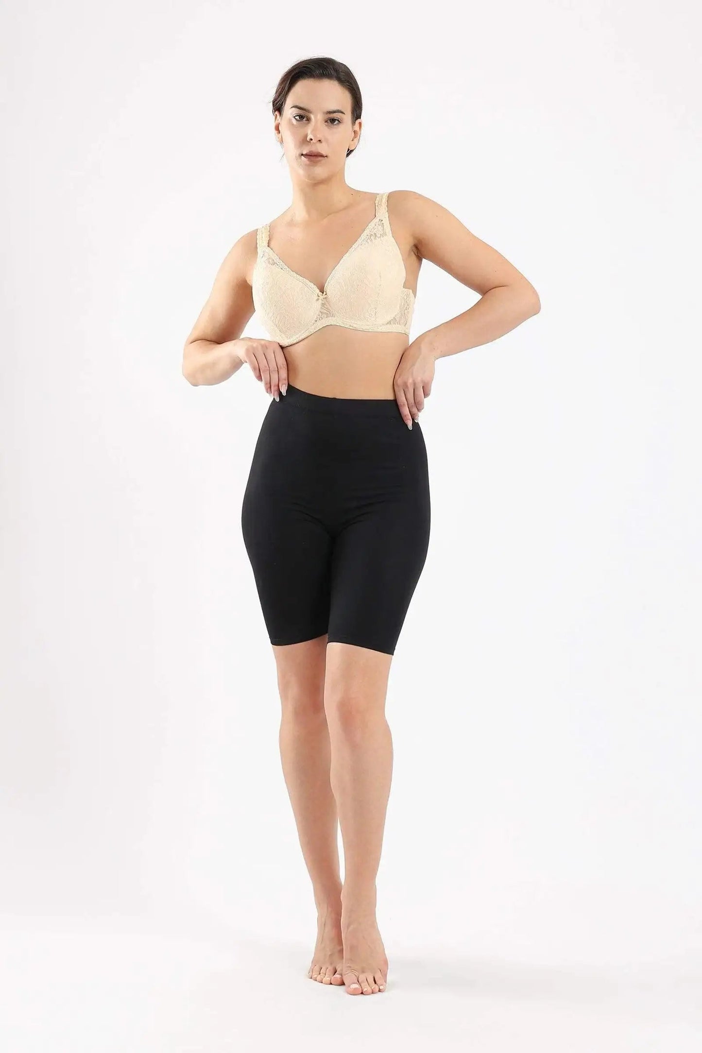 Mid Thigh Slim Shorts - Carina - كارينا